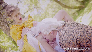 Tiffany Tatum a kiborotvált punás kicsike cickós megbaszott hercegnő