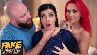 Szégyenlős pakisztáni szuka felébred szexuálisan egy édeshármasban perverz brit párral