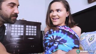 Naudi Nala vadul orálozza és lovagolja a óriási kukacot