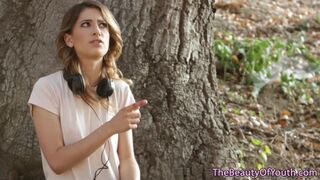 Alexa Grace tinédzser cuncija forrón dörzsölődik leszbi szerelmében