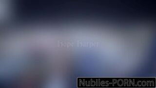 Dupla apró német fiatal megosztja a szörnyű farkat