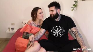 Silvia alázatos pippantása desmond cerkáján latin hőn