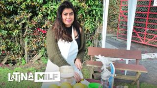 Carmen Lara éhes milf pinája kap mély baszást forró felvétel és baszás közben