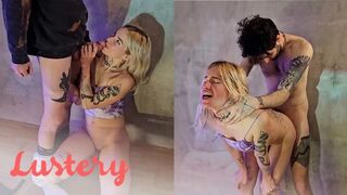 Világos Szőke amatőr pár szeretkezik előtte a saját szexfilmjükben