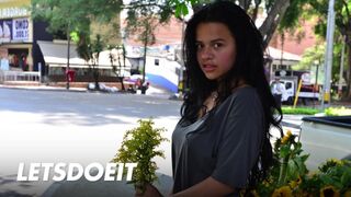 Aranyos csoki milf selena gomez mélyen kurelva latina pinában