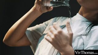 Csodaszép afrikai hajúak forrósan olajozzák be egymást és 69-eznek