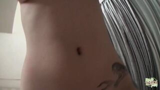 Ázsiai orbitális csöcsű milf pippantása pov nézőpontból