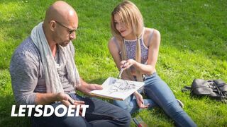 Olivia Devine bazinagy kufferjét szétbaszva külföldön egy kopasz faszos manus által