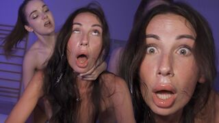 Alázatos fiatal csicska kinyomja az agyát méhnyak-dagasztó ffm vad közösülés közben