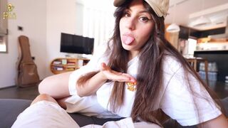 Just pam: egy forró fiatal amatőr pov kefélése