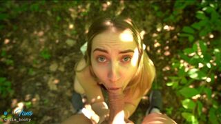 Tinédzser világos szőke kalandja közterületen: pov orál megtelített arccal a kockázatos légyott után