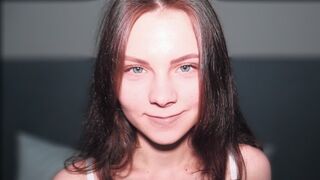 Gyönyörű a nevelő testvérem új fehérneműje - vad lovaglás és arcra élvezés