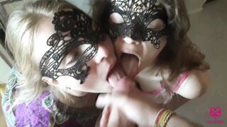 Kettő leszopás a tükör előtt Poly-amory-val