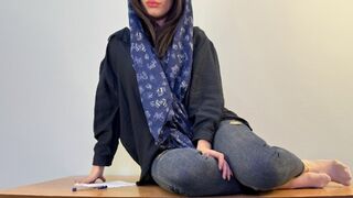 Kívánatos arab milf megbassza a bankárt a vámért