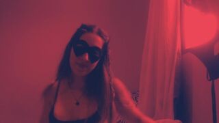 Tinédzser cosplay kiscsaj peckezik a tanár segítségével 2. rész