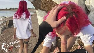 Vad fiatal cidázás a strandon - lenyeli az egészet