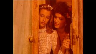Termetes keblű csajok könyörtelenül cidázzák és lovagolják a vastag farkakat retro válogatásban