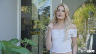Karcsú Világos Szőke Dögös Lovagol Keményen a Cherry Pimps Stúdióban