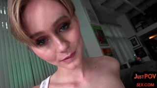 Alicia Williams erőszakos kuffer kalandja Mr POV-val POV nézetben
